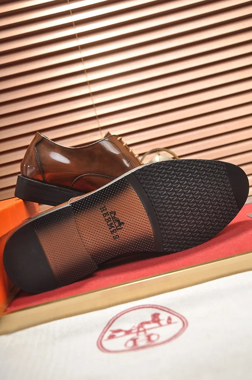 Men's shoes💰460💶[HERMES] (sheepskin lining)🍀Italian top luxury🍀He does not pursue novel styles and gorgeous colors, but attracts the favor of successful men with his flawless, elegant and classic style! This very, very comfortable, simple and stable style makes it easy to match any style! The pattern is absolutely 1:1 refined from the original case, and we strive for excellence in materials, imported cowhide + sheepskin lining💪💪💪extraordinary texture👍! .Black Brown Size: 38-45 (45 customized)